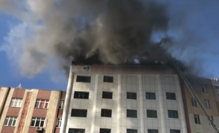İstanbul’daki hastane yangını kontrol altına alındı