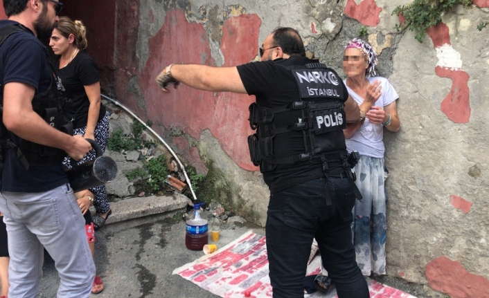 İstanbul’un “Torbacı Nene”’si kıskıvrak yakalandı
