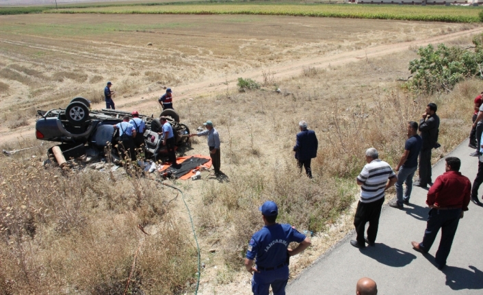 Kamyonet takla attı: 1 ölü, 3 yaralı