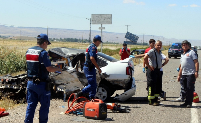Kayseri’de feci kaza: 2 ölü, 9 yaralı