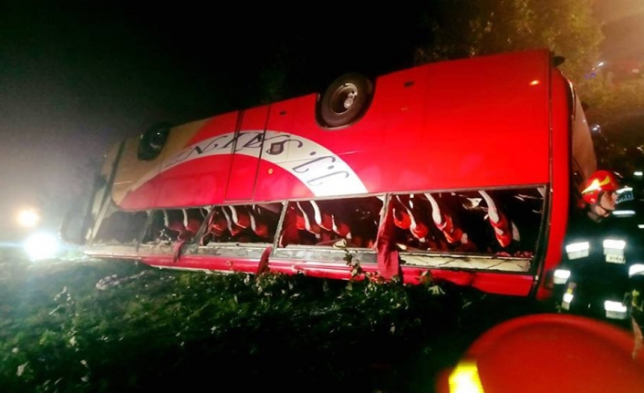 Polonya’da tur otobüsü kaza yaptı: 3 ölü, 51 yaralı