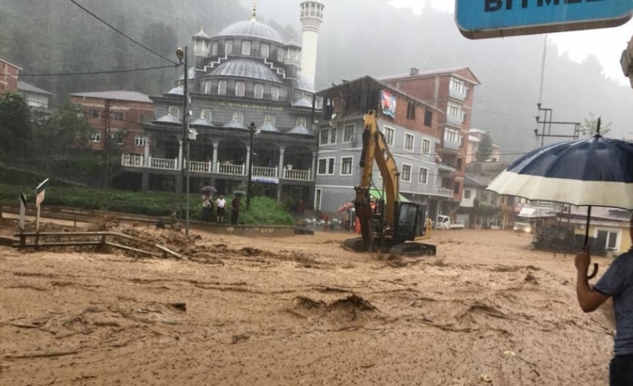 Rize ve Ordu’yu sel vurdu