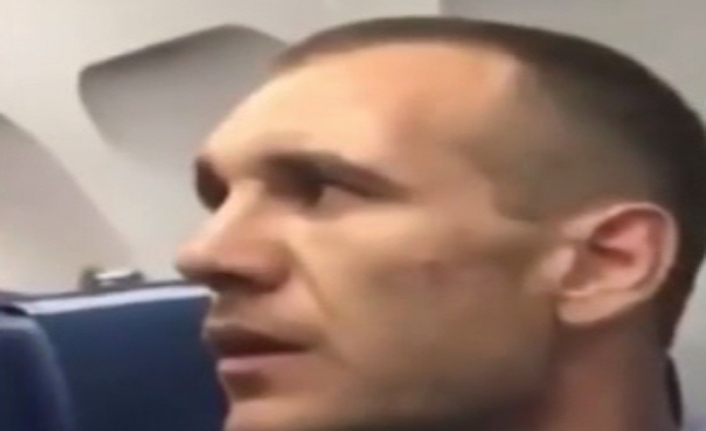 Rusya’da ırkçılık yapan yolcu gözaltına alındı