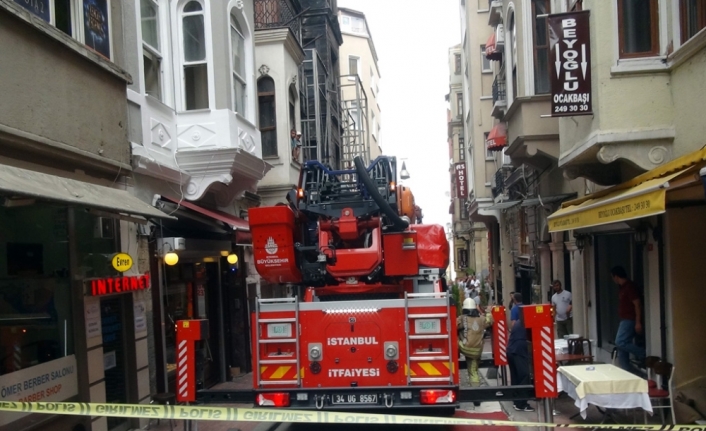 Taksim’de yangın paniği