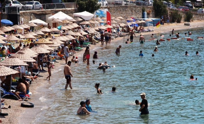 Temmuzda yabancı turist Antalya’ya aktı