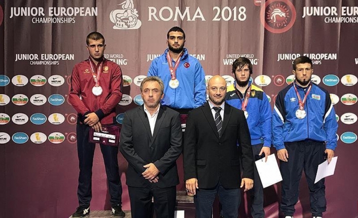 Türkiye’den Avrupa Gençler Güreş Şampiyonası’nda 13 madalya