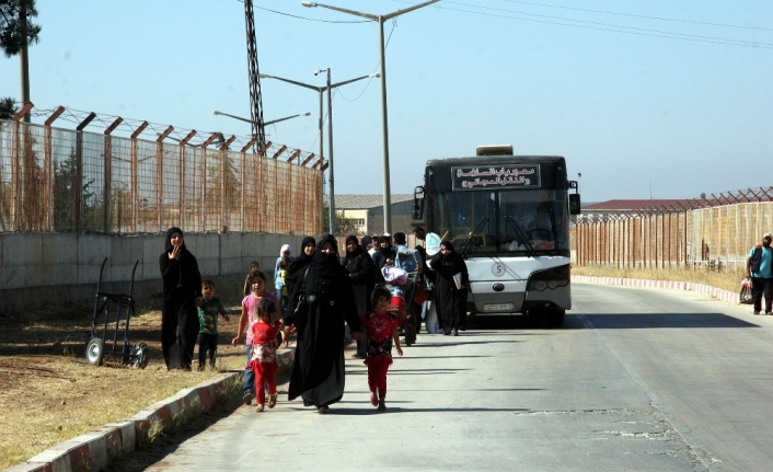 22 bin Suriyeli Türkiye’ye geri döndü