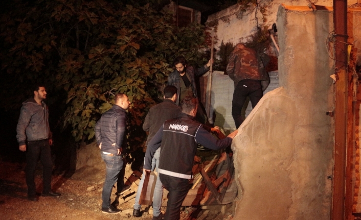 Beyoğlu’nda helikopter destekli narkotik operasyonu