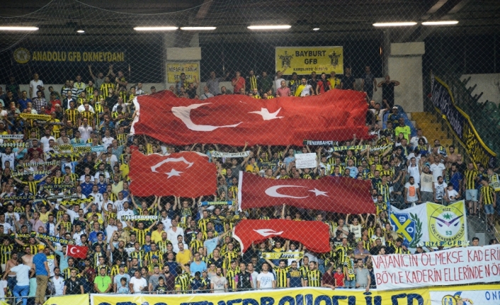 Fenerbahçe taraftarları biletleri bitirdi