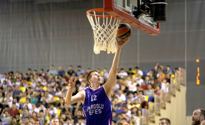 Gloria Cup Basketball Turnuvası tüm heyecanıyla devam ediyor