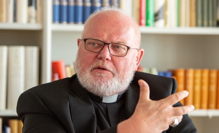 Katolik Kilisesi ’cinsel taciz’ için ’af’ diledi