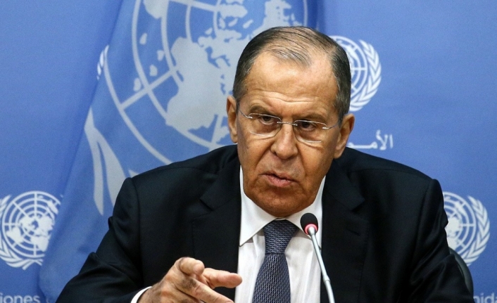 Lavrov, Suriye’ye S-300 sevkiyatı başlatıldı