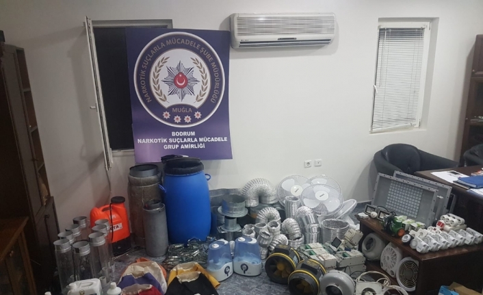 Lüks villada uyuşturucu imalatı
