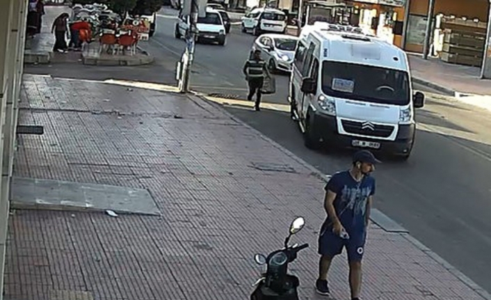 Muhabbet kuşlarını çalıp dolmuşla kaçtı