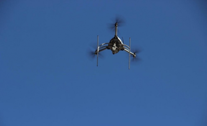 Polis, ’drone’ ile sürücülere ceza yazdı