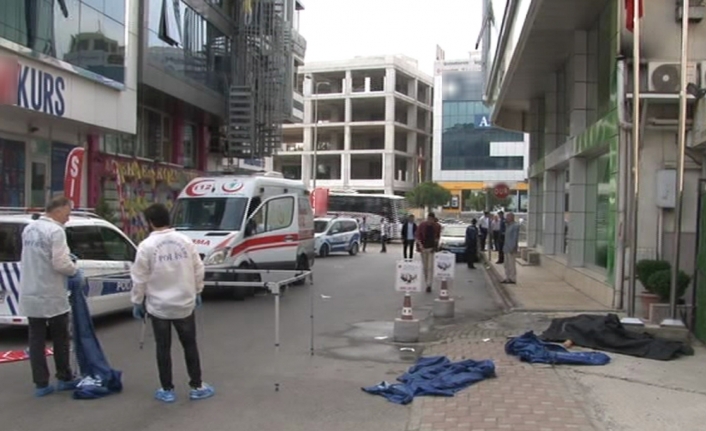 Polis ve astsubay sokak ortasında çatıştı: 1 ölü, 2 yaralı