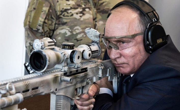 Putin hedefi 600 metreden vurdu