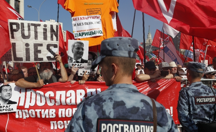 Rusya’da "emeklilik yaşı’ protestosu