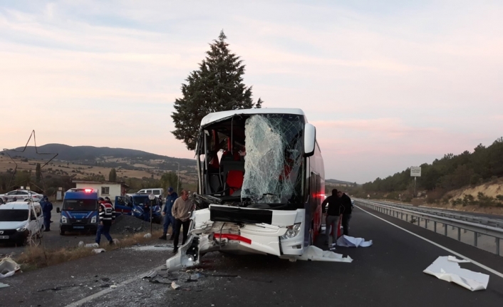 Uşak’ta otobüs kazası: 1 ölü, 26 yaralı