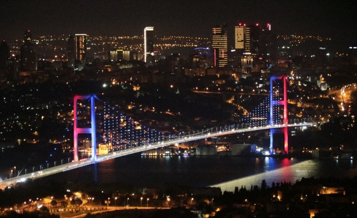 15 Temmuz Şehitler Köprüsü’nde "4’lü Zirve" renkleri