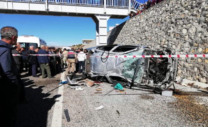 Adıyaman’da feci kaza : 1 ölü, 4 ağır yaralı