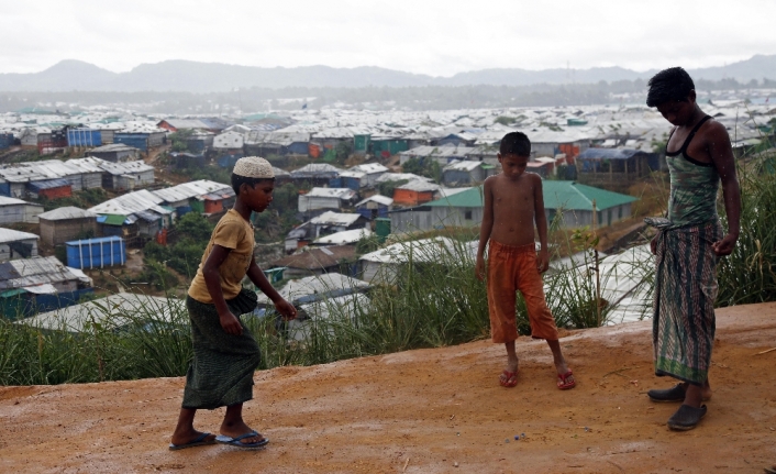 Bangladeş 6 bin Rohingyalı mülteciyi geri gönderiyor