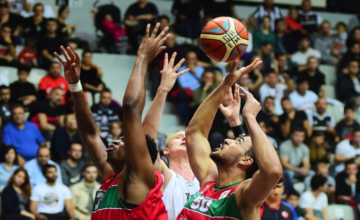 Beşiktaş Sompo Japan: 61 - Pınar Karşıyaka: 57