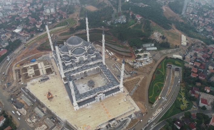 Çamlıca Camii’nde son hali havadan görüntülendi