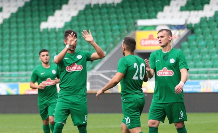 Çaykur Rizespor 3 golle kazandı