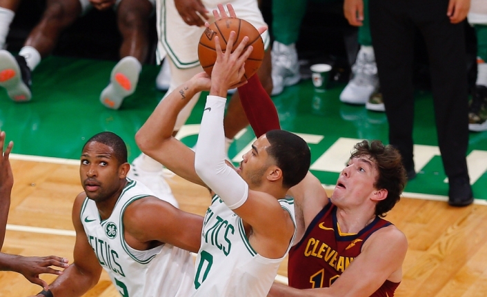 Cedi Osman’lı Cleveland, Boston Celtics’i mağlup etti