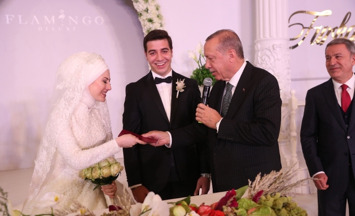 Cumhurbaşkanı Erdoğan nikah şahidi oldu