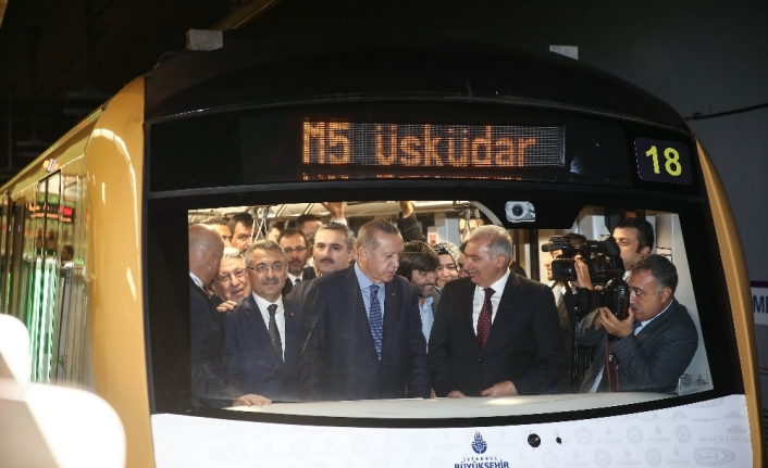 İlk günde 179 bin 612 yolcu taşıdı