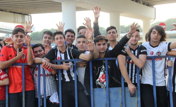 Kartal’a İzmir’de coşkulu karşılama