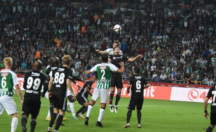 Konya’da nefes kesen maç: 4 gol, 2 penaltı, 1 kırmızı, 13 sarı...