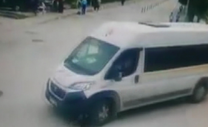 Köpeği ezdi, arkasına bile bakmadı