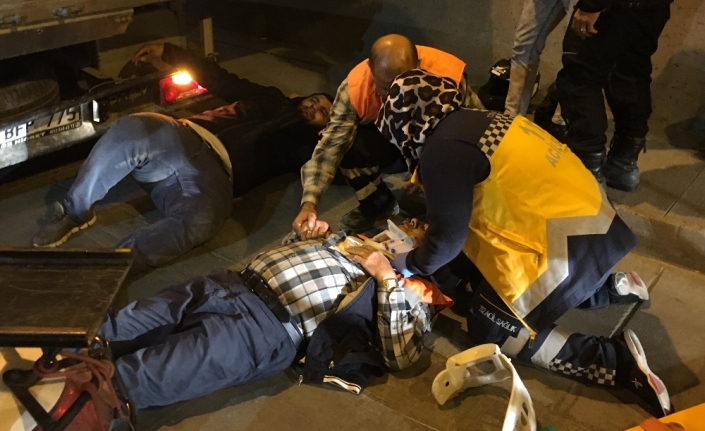 Motosiklet tünelde çalışan işçilerin arasına daldı: 2 yaralı