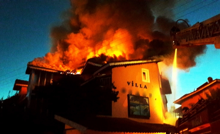 Ortaca’da otel yangını