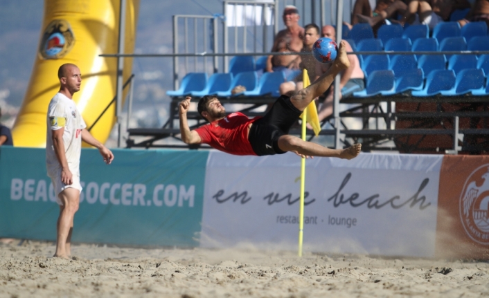 Plaj futbolunda şampiyon Lokomotiv