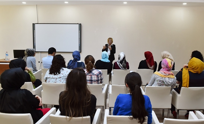 HANIM LOKALLERİ’NDE HİZMET İÇİ EĞİTİMİ
