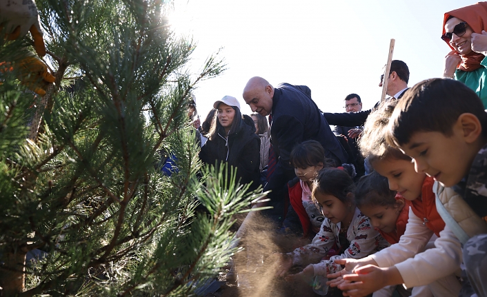 KEÇİÖREN’DE 1111 FİDAN TOPRAKLA BULUŞTU