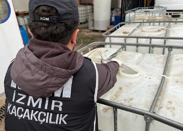 İzmir'de 12 bin litre 'sahte etil alkol' ele geçirildi; 5 tutuklama