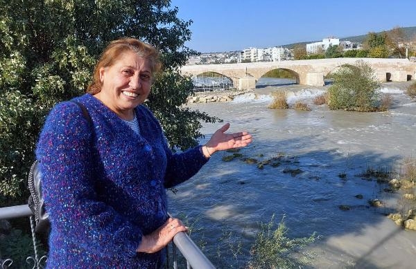 Siyaha bürünen Göksu Nehri, tesislerin faaliyeti durunca eski haline döndü