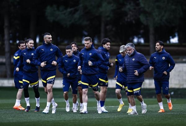 Fenerbahçe, Ümraniyespor maçı hazırlıklarına başladı
