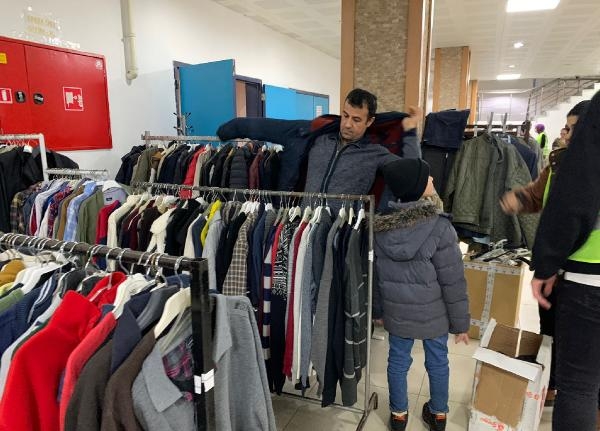 Rize'de misafir depremzedelere sosyal mağaza