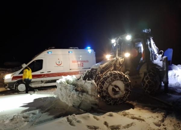 Samsun’da kardan 133 mahalle yolu kapalı