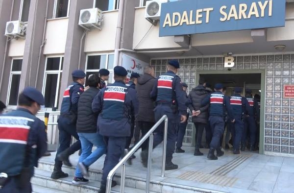 Aydın merkezli 3 ilde 'tefecilik' ve 'yasa dışı bahis' operasyonunda 8 gözaltı