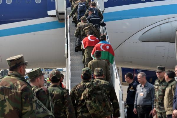 Azerbaycan arama-kurtarma ekibi, ülkelerine uğurlandı