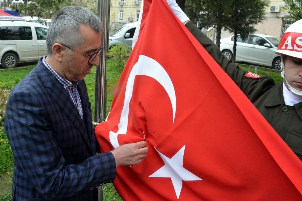 Kahramanmaraş'a İstiklal Madalyası verilişinin 98'inci yılında buruk kutlama