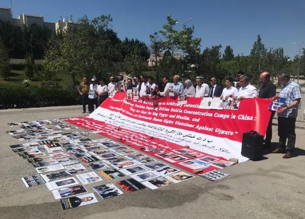 Uygur Türklerinden Çin'deki yakınlarının serbest bırakılması için eylem