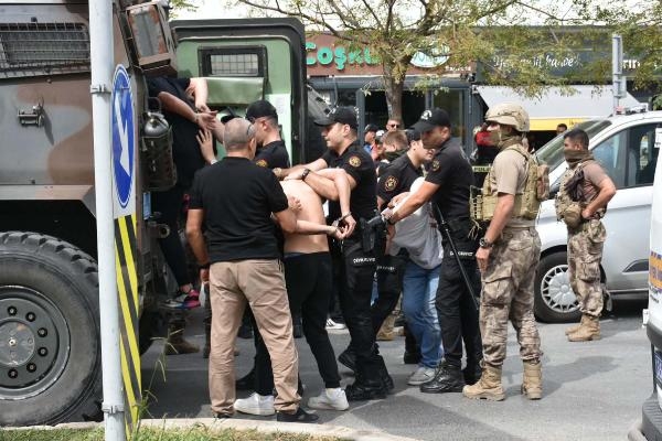 İzmir'de adliye yakınındaki çatışmaya 21 gözaltı